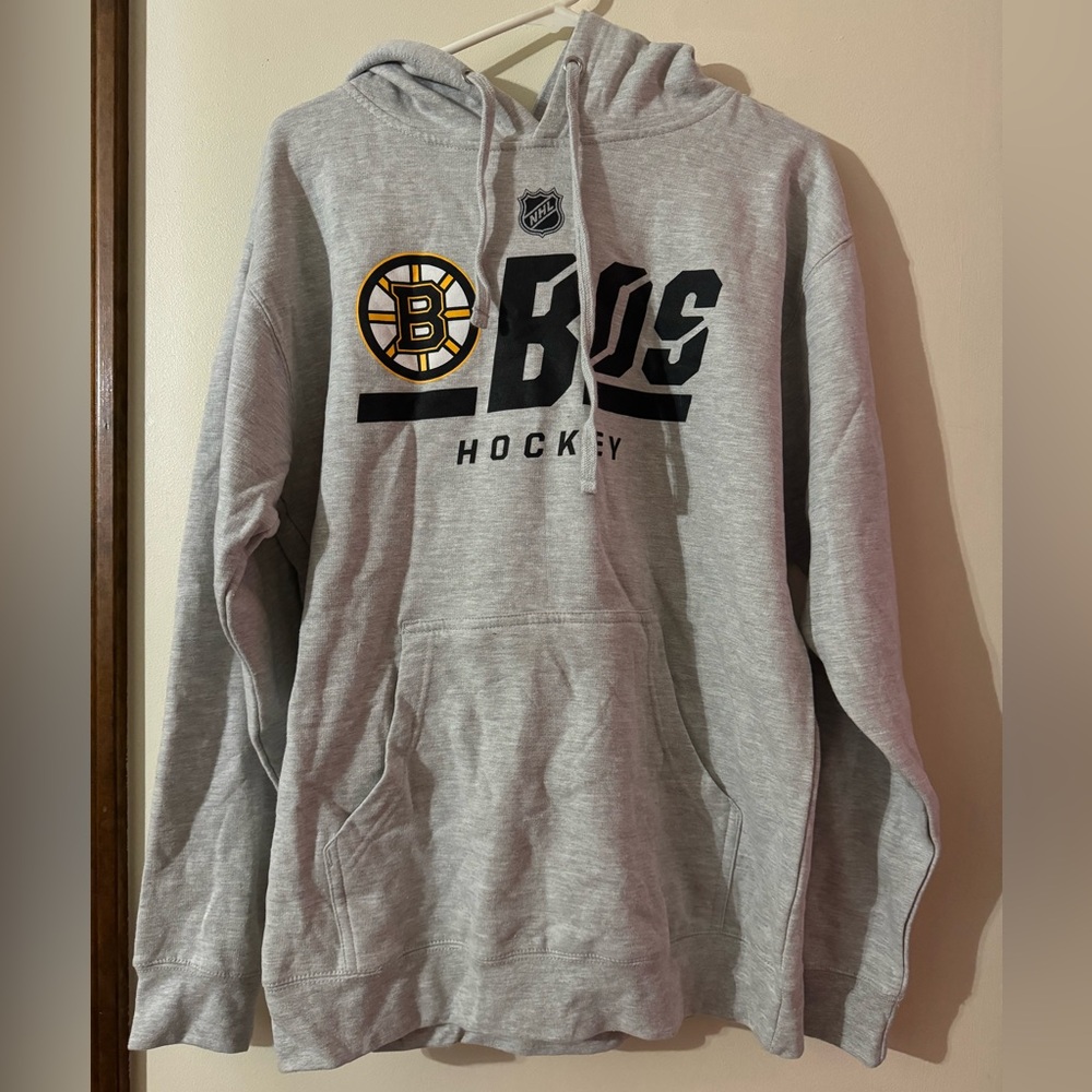 NWT Boston Bruins Women’s Hoodie - Size Medium